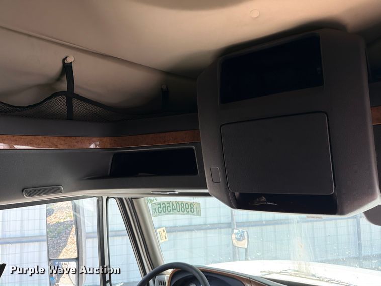 image for item YA1395 2016 International ProStar Plus semi truck