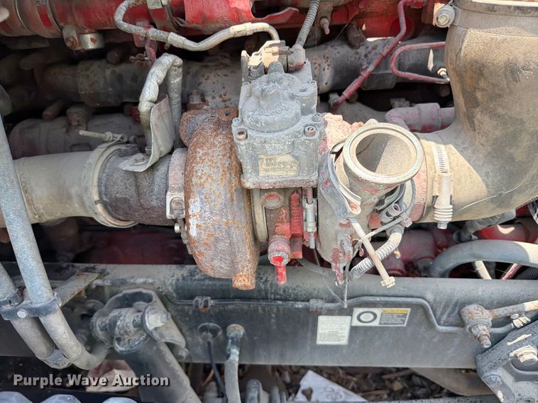 image for item YA1605 2019 Peterbilt 579 semi truck