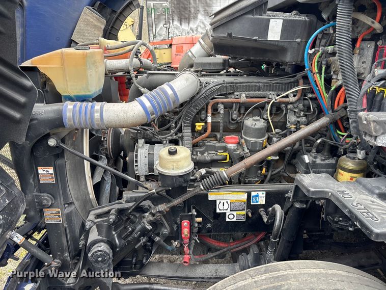 image for item YA1626 2019 Peterbilt 579 semi truck