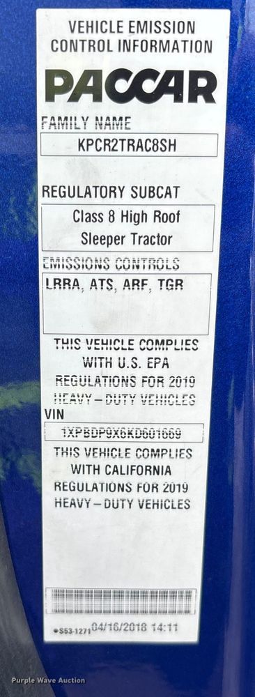 image for item YA1626 2019 Peterbilt 579 semi truck