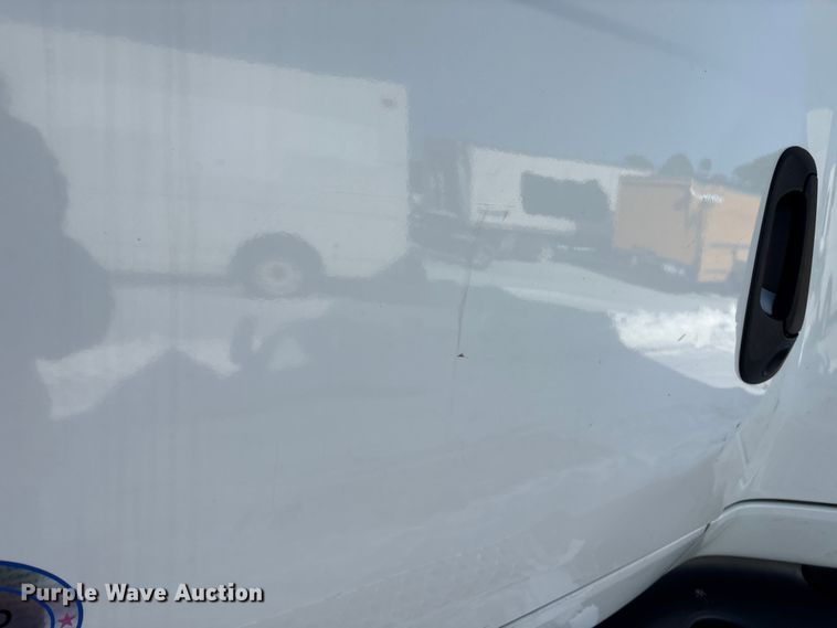 image for item YA1668 2019 International LT625 semi truck