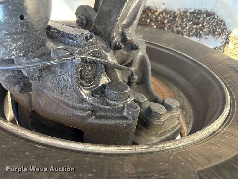 image for item YA1668 2019 International LT625 semi truck
