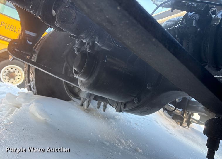 image for item YA1668 2019 International LT625 semi truck