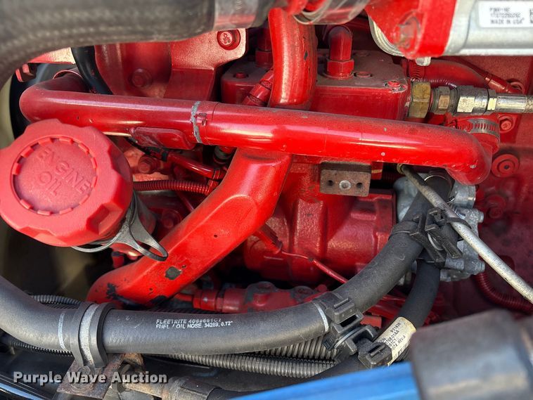 image for item YA1668 2019 International LT625 semi truck