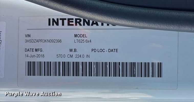 image for item YA1668 2019 International LT625 semi truck