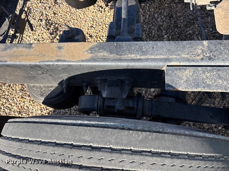 image for item YA1916 2019 Peterbilt 579 semi truck