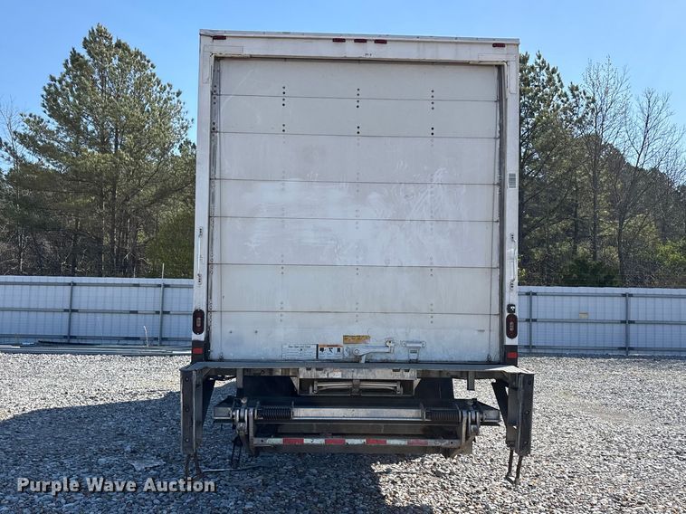 image for item YA1921 2018 International 4300 box truck