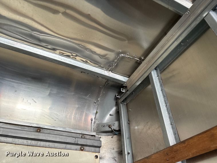 image for item YA1921 2018 International 4300 box truck