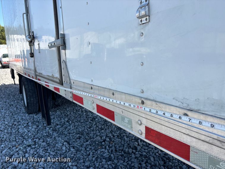 image for item YA1921 2018 International 4300 box truck