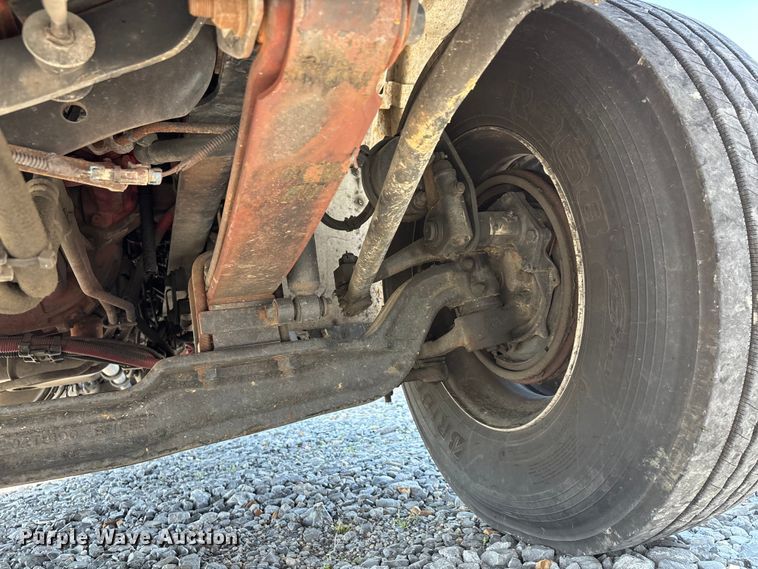 image for item YA1921 2018 International 4300 box truck