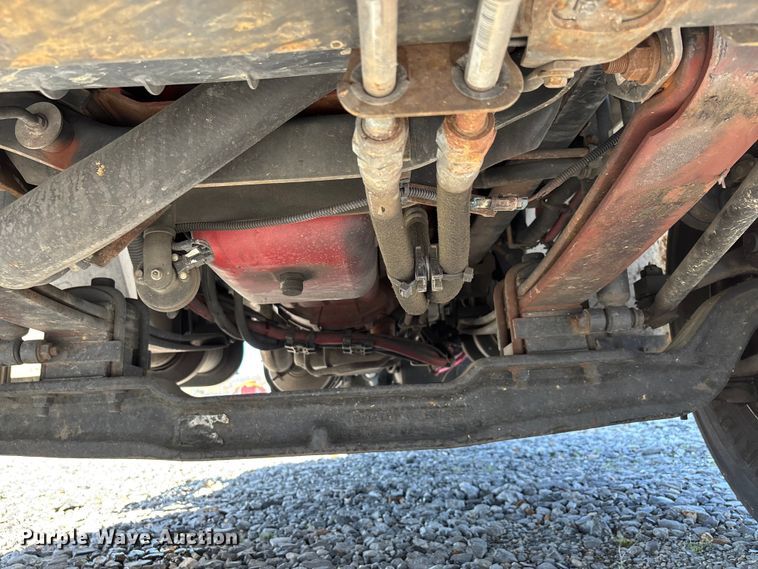image for item YA1921 2018 International 4300 box truck
