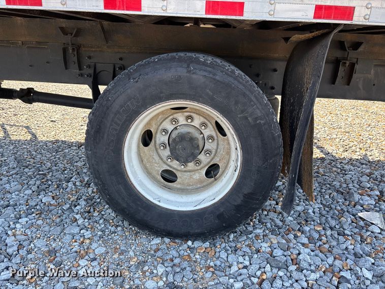 image for item YA1921 2018 International 4300 box truck