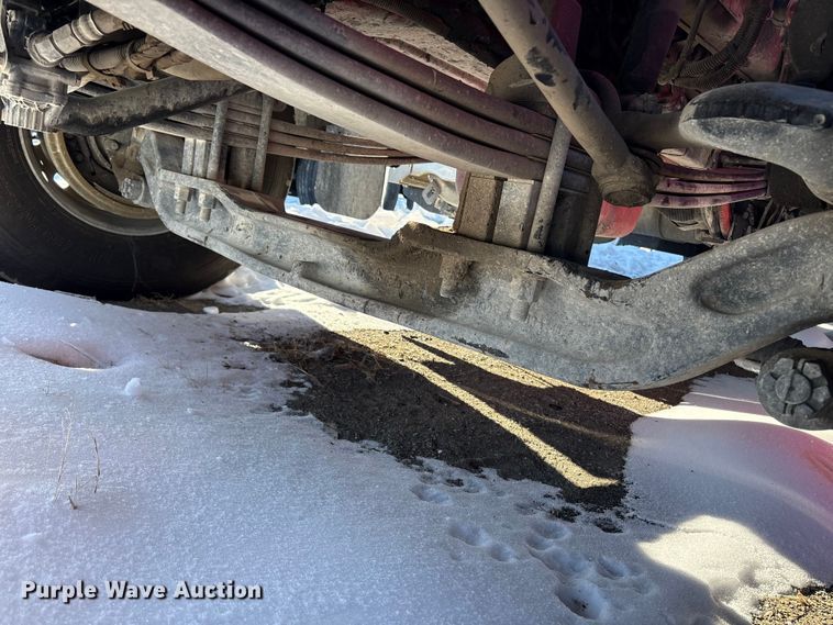 image for item YA2179 2021 Peterbilt 567 roll-off container truck