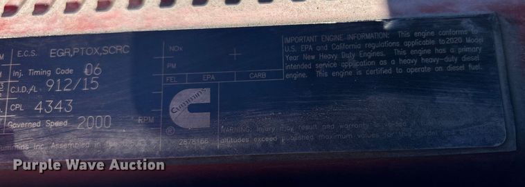 image for item YA2179 2021 Peterbilt 567 roll-off container truck