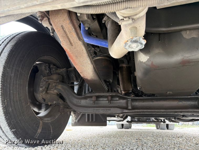 image for item YA2188 2016 Kenworth T660 semi truck