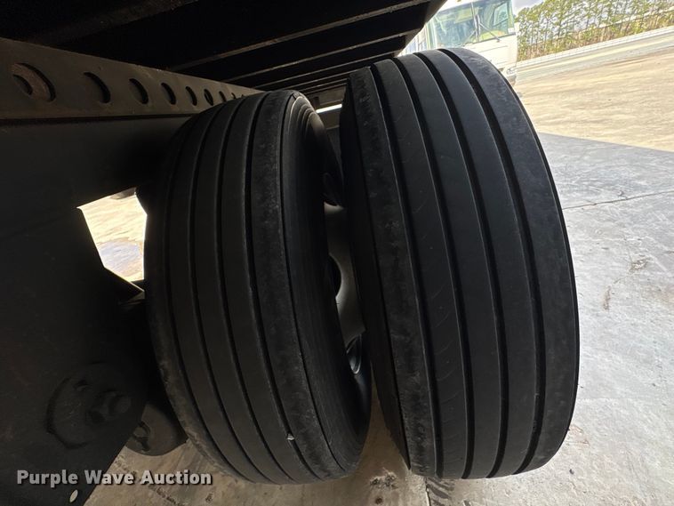 image for item YA2405 2024 Stoughton ZGPVW-535T-S-C-AR dry van trailer