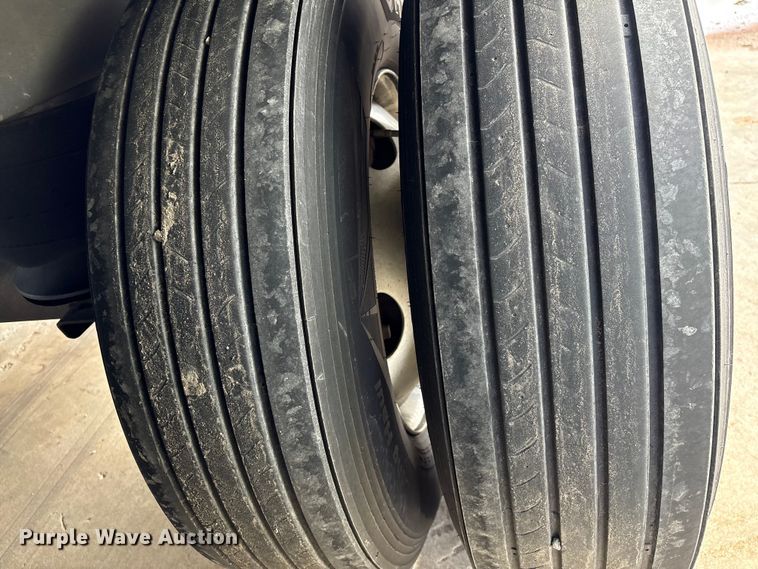 image for item YA2405 2024 Stoughton ZGPVW-535T-S-C-AR dry van trailer