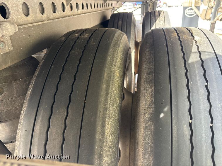 image for item YA2501 2024 Hyundai Translead VC2530152-AJS dry van trailer