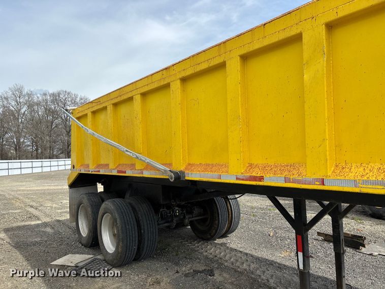image for item YA2643 1997 Hilbilt end dump trailer