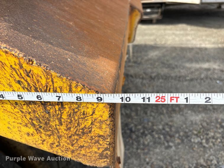 image for item YA2643 1997 Hilbilt end dump trailer