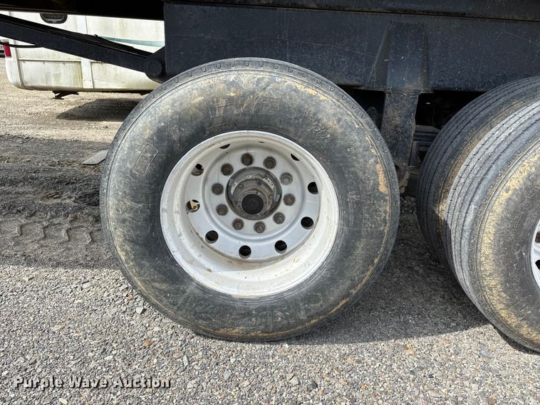 image for item YA2643 1997 Hilbilt end dump trailer