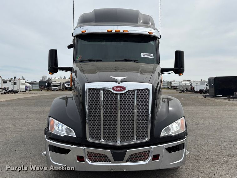 image for item YA2804 2023 Peterbilt 579 semi truck