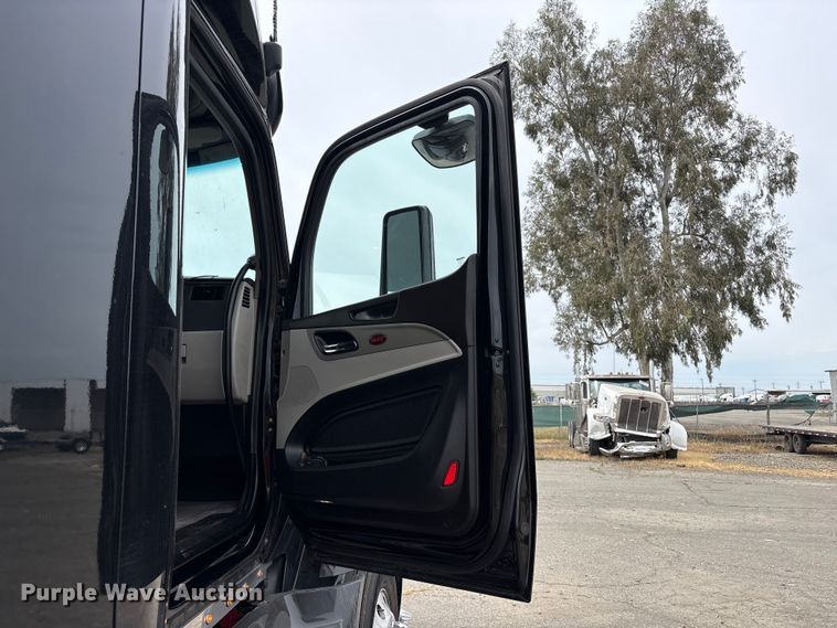 image for item YA2804 2023 Peterbilt 579 semi truck