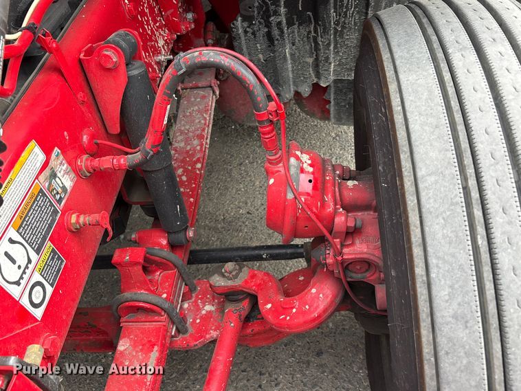 image for item YA2804 2023 Peterbilt 579 semi truck