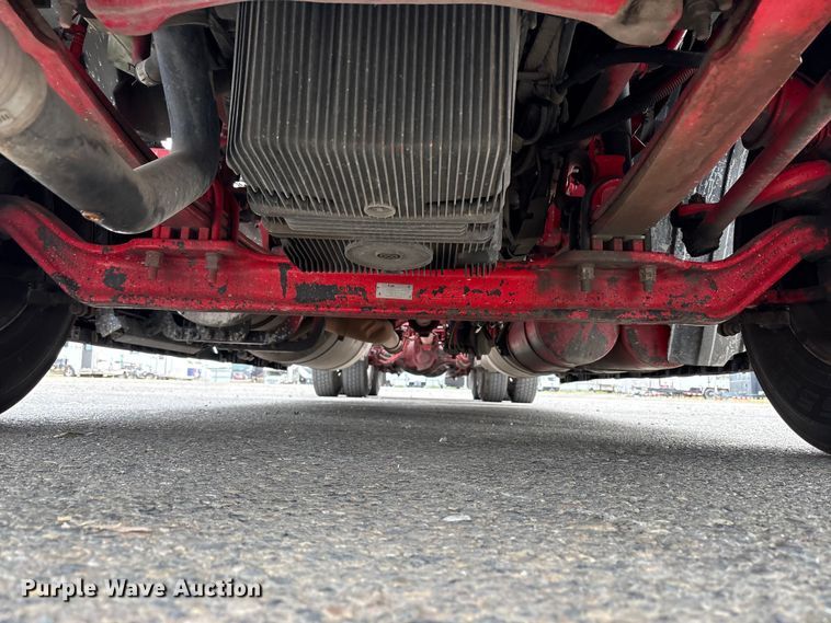 image for item YA2804 2023 Peterbilt 579 semi truck