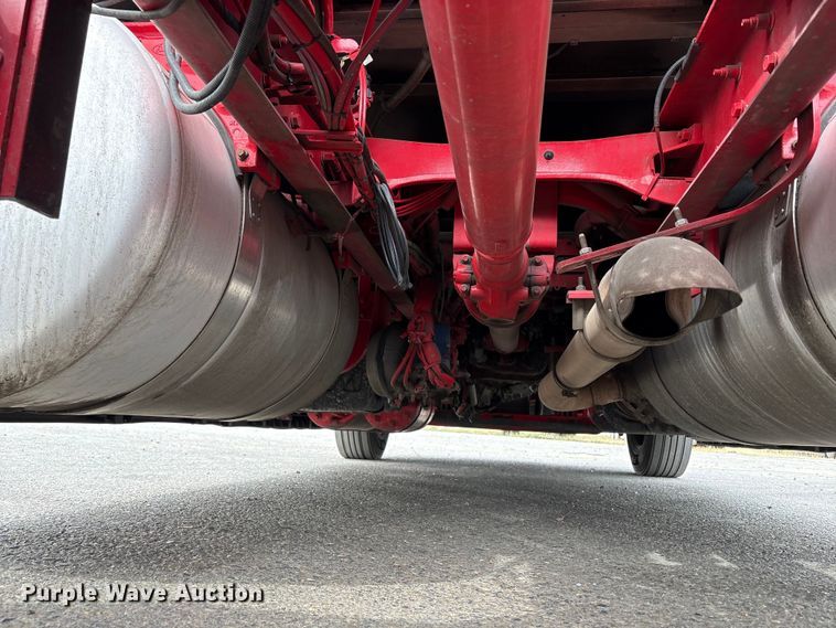 image for item YA2804 2023 Peterbilt 579 semi truck