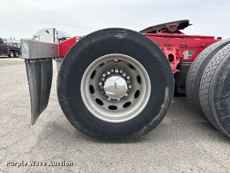 image for item YA2804 2023 Peterbilt 579 semi truck
