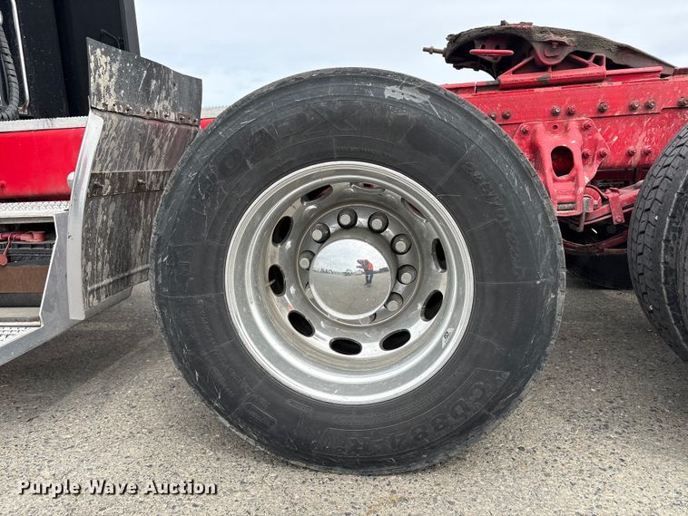 image for item YA2804 2023 Peterbilt 579 semi truck