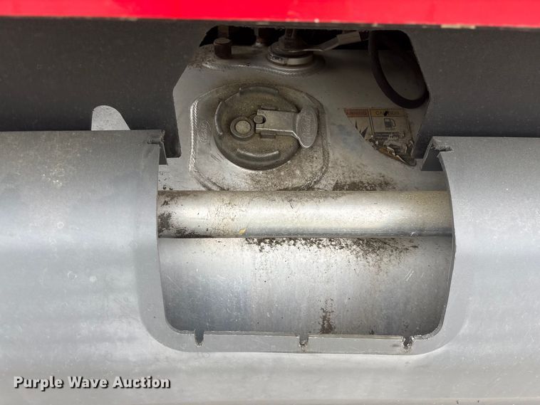 image for item YA2954 2020 Peterbilt 579 semi truck
