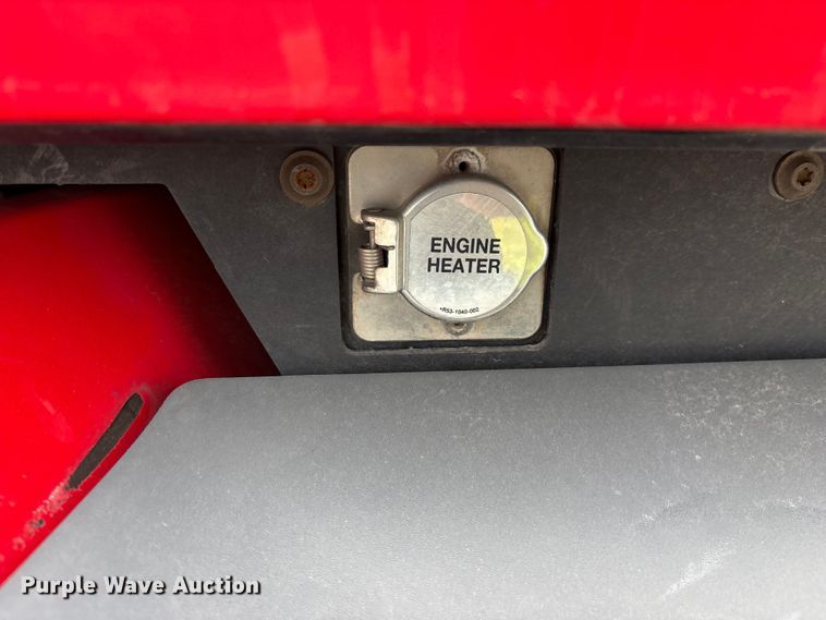 image for item YA2954 2020 Peterbilt 579 semi truck