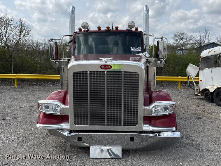 image for item YA2980 2026 Peterbilt 589 semi truck