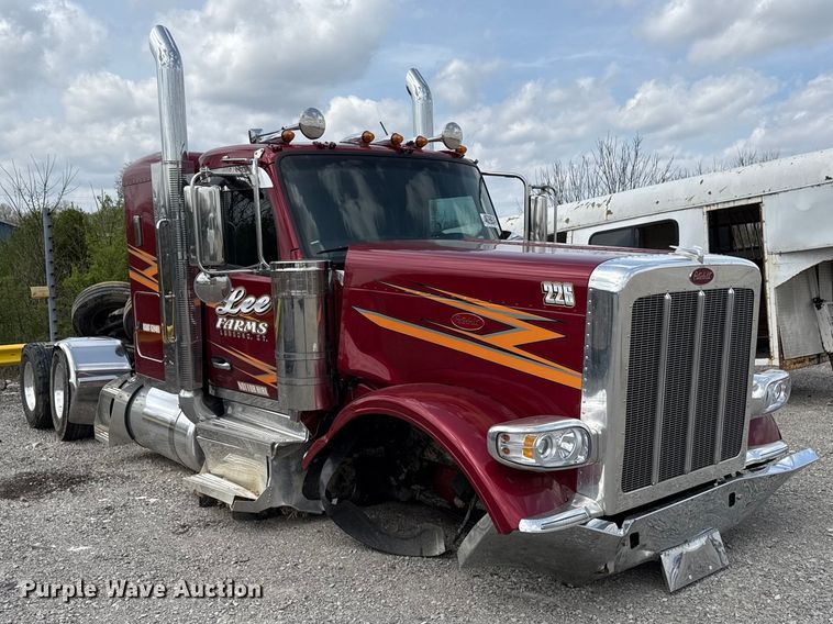 image for item YA2980 2026 Peterbilt 589 semi truck
