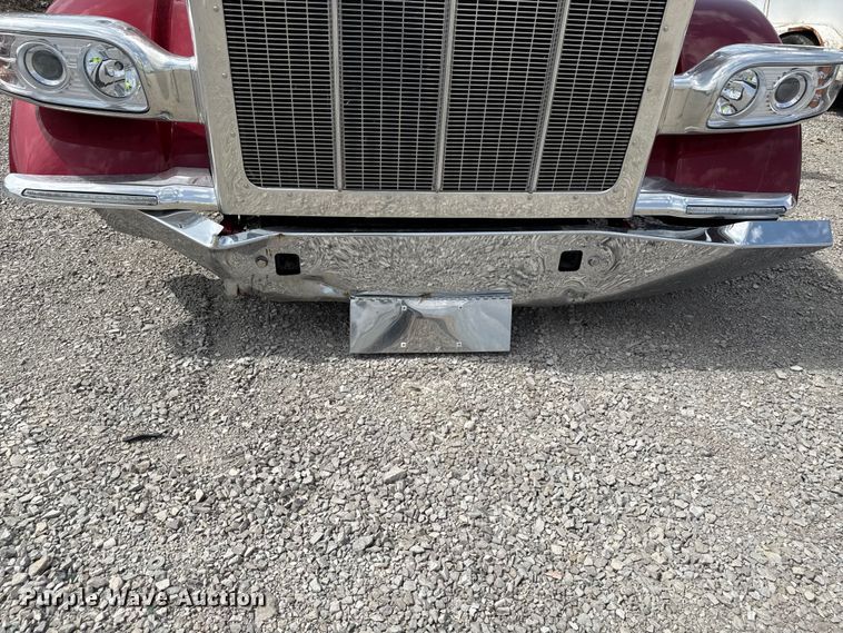 image for item YA2980 2026 Peterbilt 589 semi truck