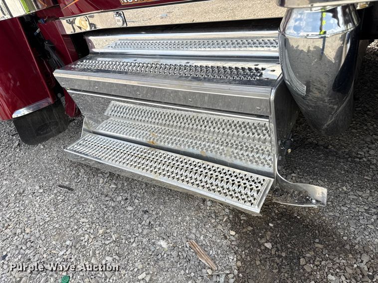 image for item YA2980 2026 Peterbilt 589 semi truck