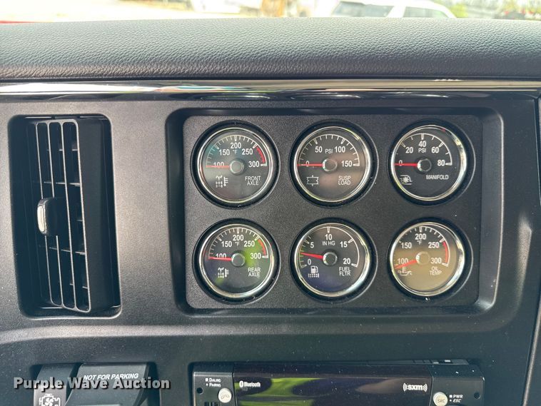image for item YA2980 2026 Peterbilt 589 semi truck