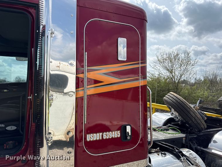 image for item YA2980 2026 Peterbilt 589 semi truck