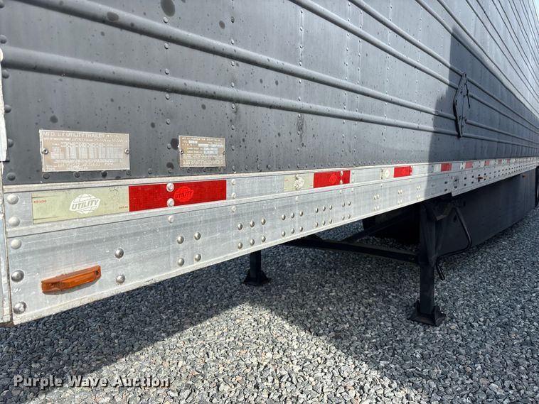 image for item YA2999 2013 Utility VS2RA refrigerated van trailer