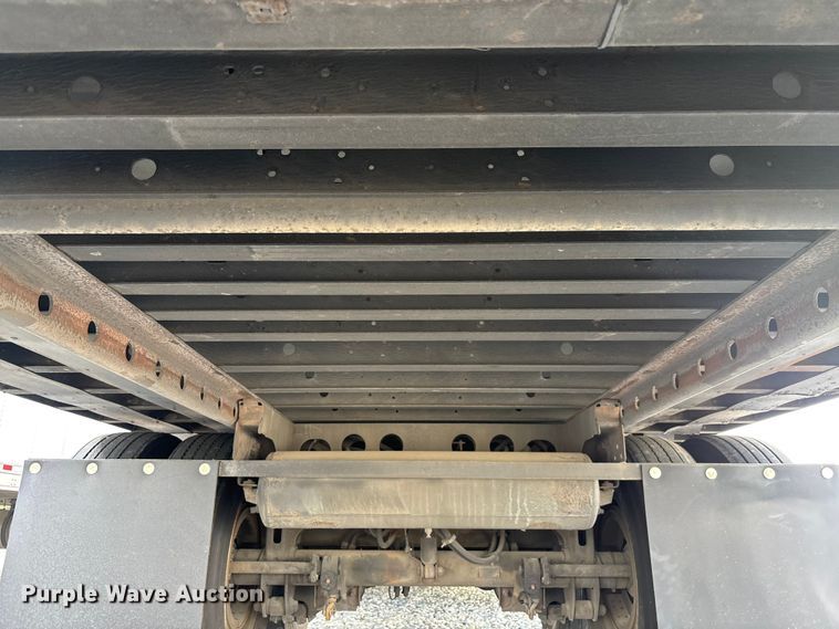 image for item YA2999 2013 Utility VS2RA refrigerated van trailer