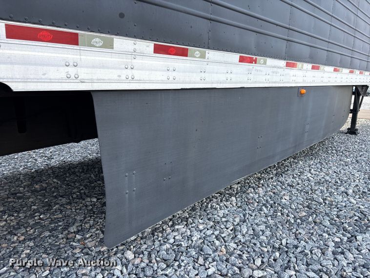 image for item YA2999 2013 Utility VS2RA refrigerated van trailer
