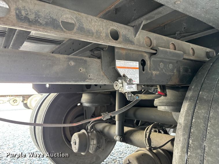 image for item YA2999 2013 Utility VS2RA refrigerated van trailer