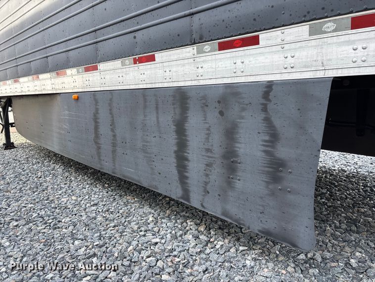 image for item YA2999 2013 Utility VS2RA refrigerated van trailer