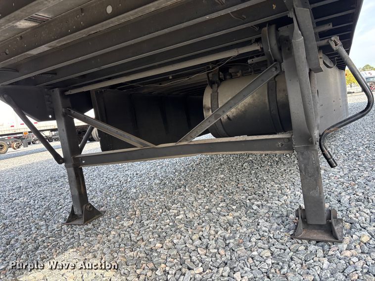 image for item YA2999 2013 Utility VS2RA refrigerated van trailer