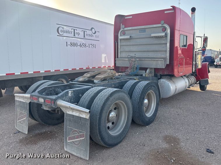 image for item YA3003 2020 Peterbilt 389 semi truck