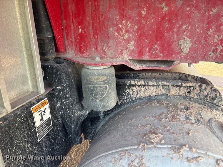 image for item YA3003 2020 Peterbilt 389 semi truck