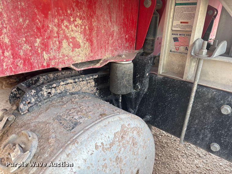 image for item YA3003 2020 Peterbilt 389 semi truck