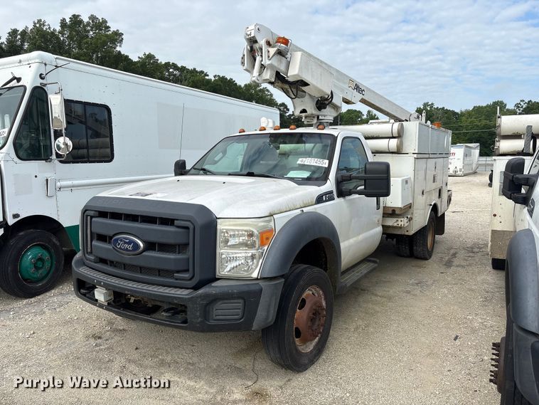 image for item YA3054 2013 Ford F450 Super Duty bucket truck